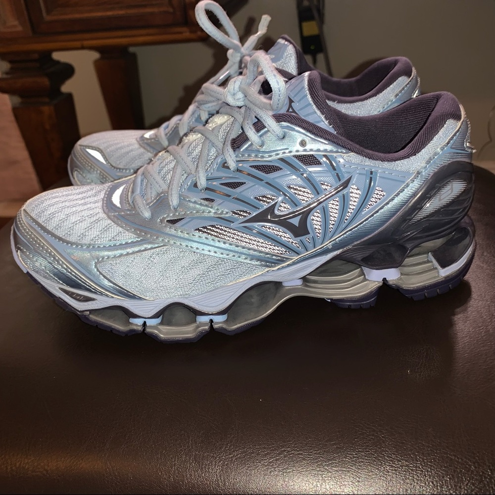 MiZUNO prophecy 8 Running Sneaker